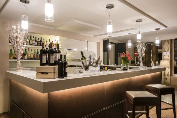 FlyOn Hotel & Conference Center (Bologna)